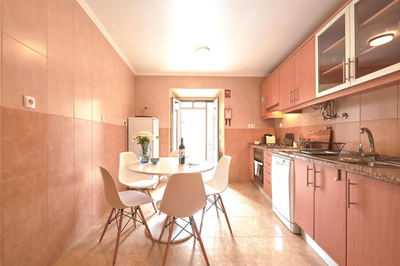 Idyllic Lisbon Apartments With Amazing Courtyard, By Timecooler Luaran gambar
